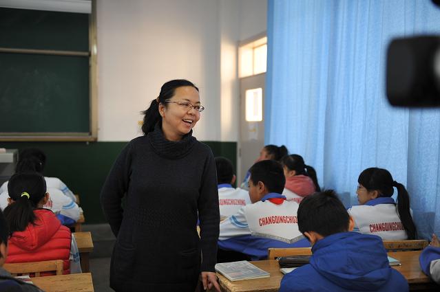 新聞名稱：語文優質課比賽之徐桂芳老師(shī)
添加日期：2013-11-29 07:41:36
浏覽次數(shù)：4374