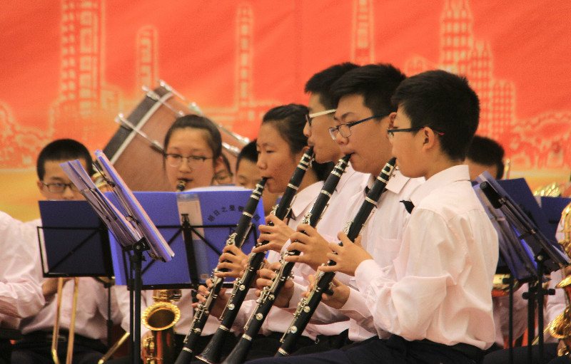 新聞名稱：甯夏管樂大(dà)賽我校精彩演出總分第二（喬梅攝影(yǐng)）
添加日期：2015-09-29 11:32:35
浏覽次數(shù)：4253