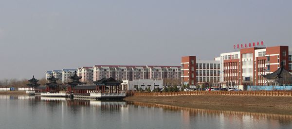 新聞名稱：風景如畫(huà)的校園
添加日期：2016-03-31 15:46:59
浏覽次數(shù)：4527