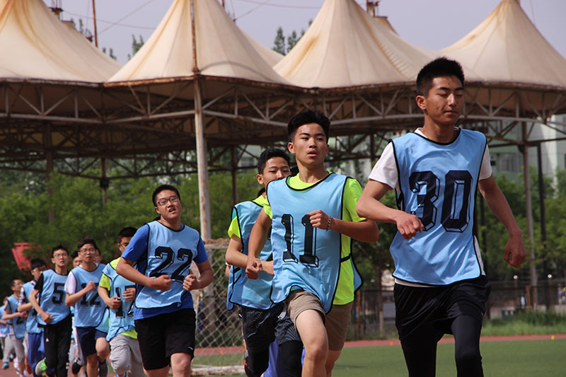 新聞名稱：中考長跑測試
添加日期：2016-05-16 17:22:59
浏覽次數(shù)：4583