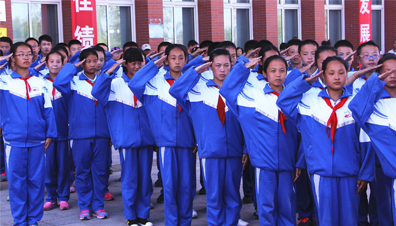 新聞名稱：初一新生入學教育效果明(míng)顯
添加日期：2016-09-06 21:45:26
浏覽次數(shù)：3659