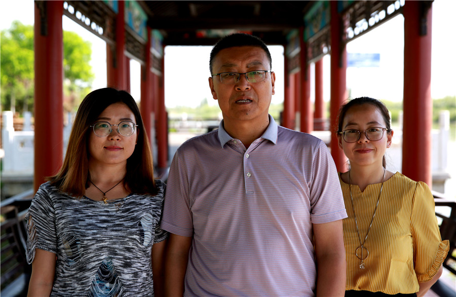 新聞名稱：優秀輔導員
添加日期：2018-06-01 09:27:02
浏覽次數(shù)：3540