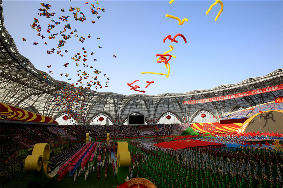 新聞名稱：60大(dà)慶現場(chǎng)圖集
添加日期：2018-09-21 08:26:36
浏覽次數(shù)：3735